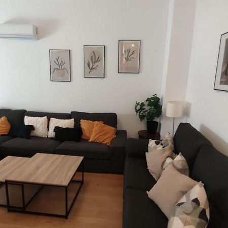 Unique Apartment In Malaga City Center With Pool ภายนอก รูปภาพ