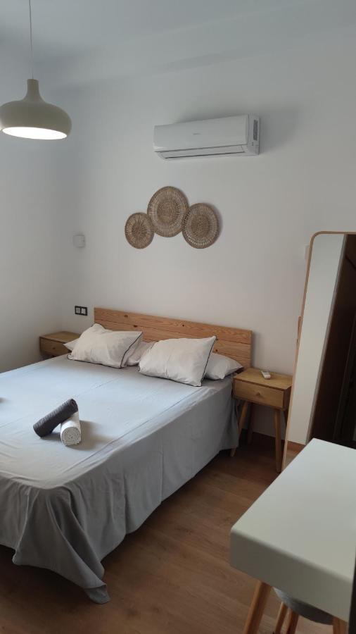 Unique Apartment In Malaga City Center With Pool ภายนอก รูปภาพ