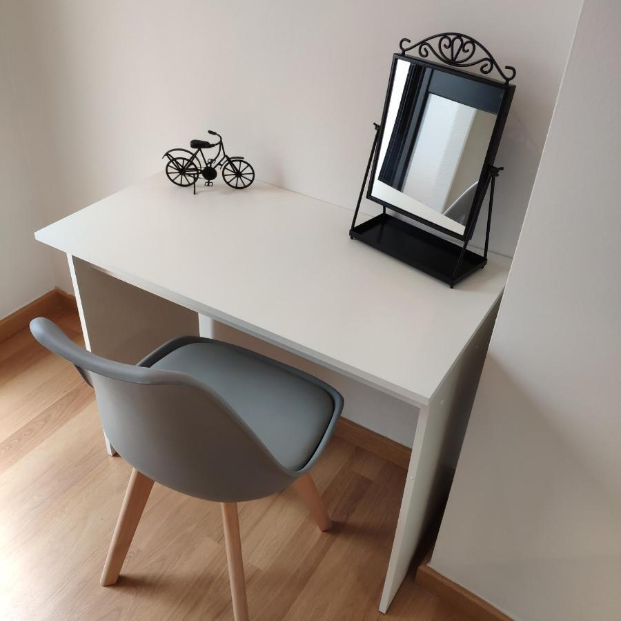 Unique Apartment In Malaga City Center With Pool ภายนอก รูปภาพ