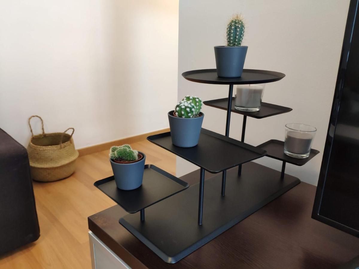 Unique Apartment In Malaga City Center With Pool ภายนอก รูปภาพ